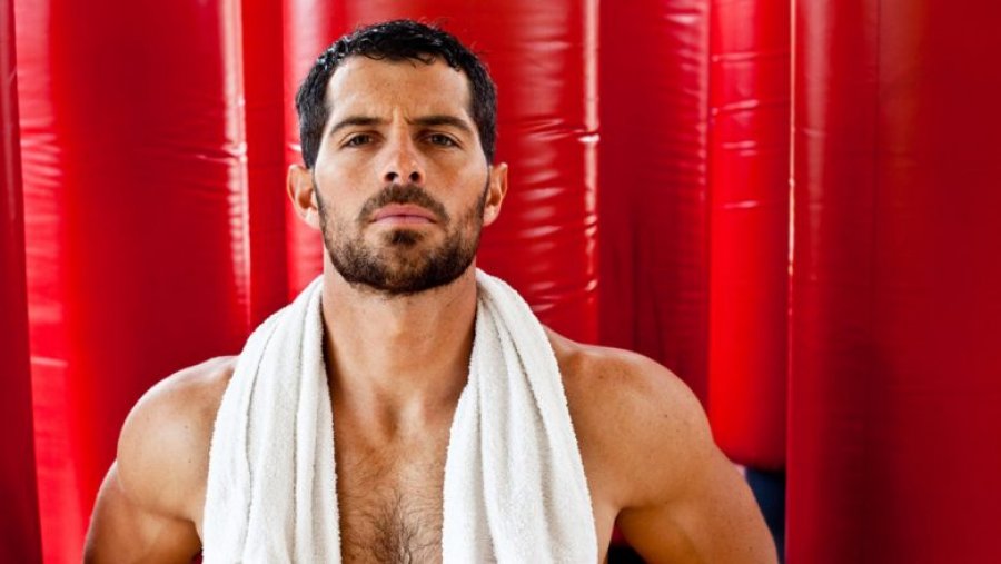 Femra vendosni: Këto janë karakteristikat kryesore të mashkullit të përsosur