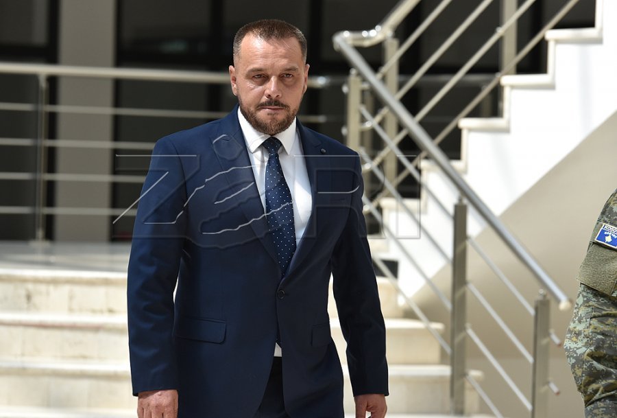 Maqedonci shkon në mbledhjen e LVV-së: Pas mbledhjes do të njoftoheni