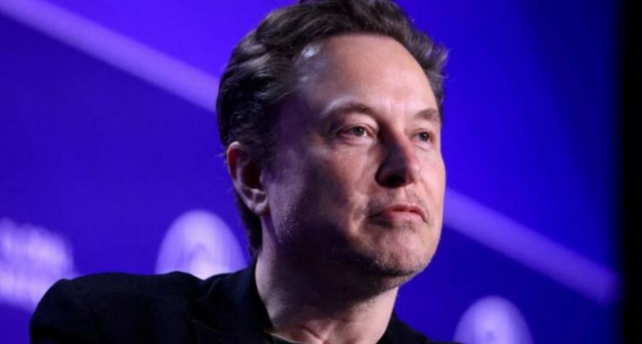 Elon Musk kishte punuar ilegalisht në SHBA në vitin 1995 pasi braktisi shkollën