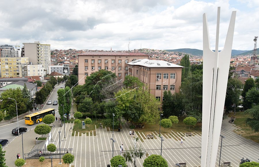 Komuna e Prishtinës hap ekspozitë për sheshin “Adem Jashari”, fton qytetarët ta përzgjedhin projektin më të mirë