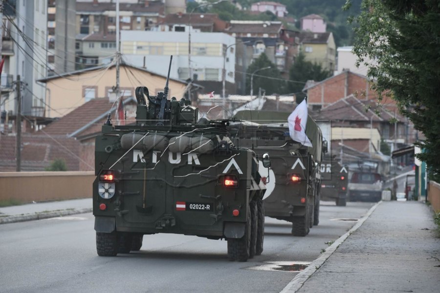 Njësitë e KFOR-it përfundojnë stërvitjen në Bosnjë, kthehen në Kosovë
