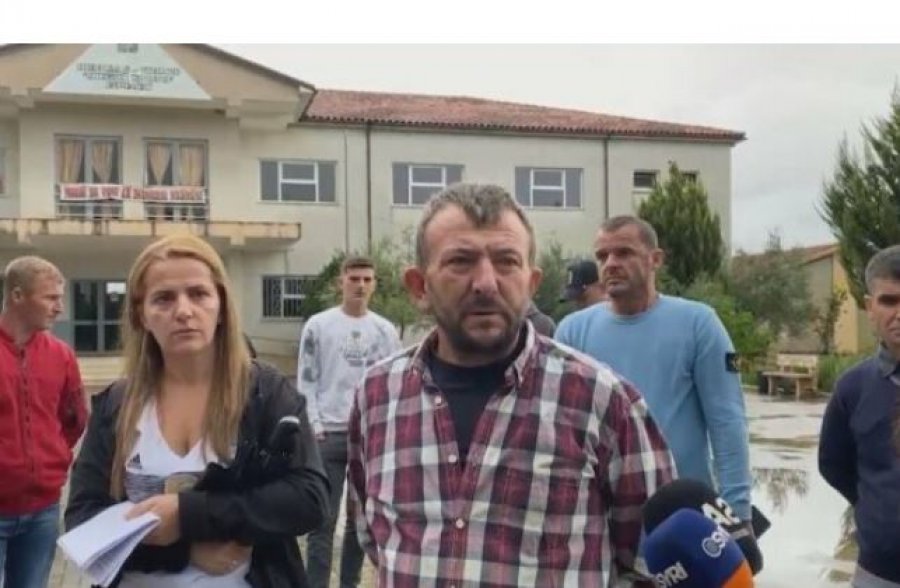 Sakrificë për shkollim, 5 km në këmbë, prindërit duan transport për fëmijët në Romanat të Durrësit
