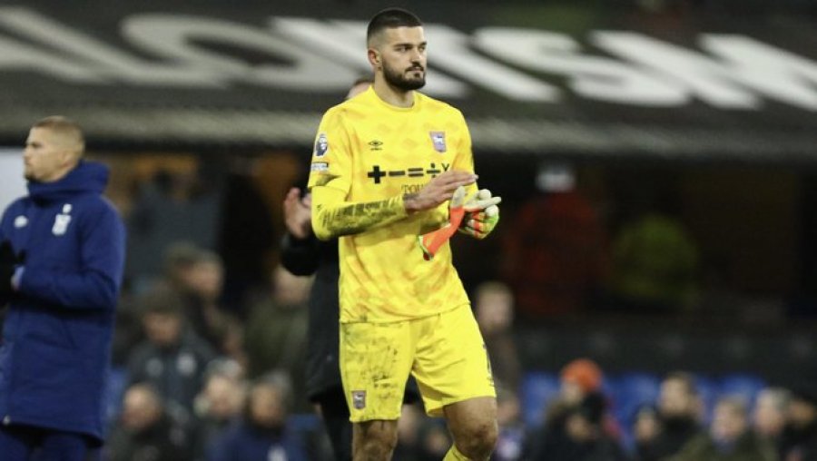 Aro Muric gjobitet rëndë për dy shkelje në trafik