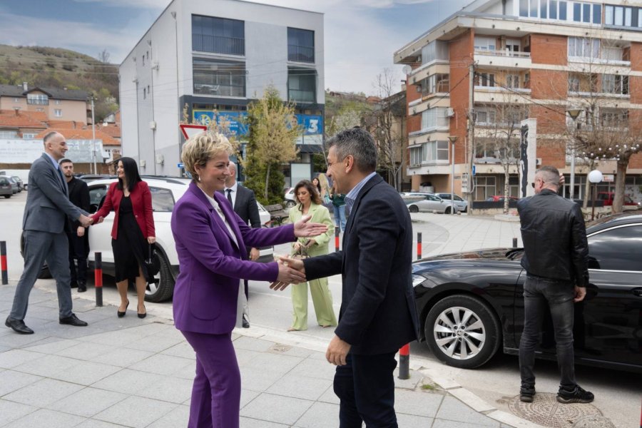 Mexhiti viziton Preshevën, me Sinanin flasin për hapjen e vendkalimit kufitar Mirato-Llojan