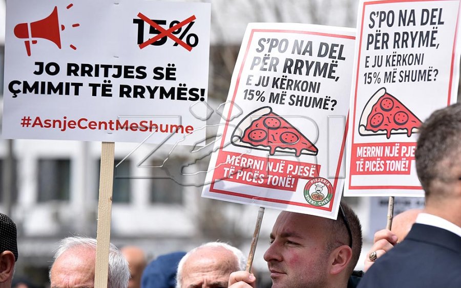 Nis protesta kundër shtrenjtimit të rrymës