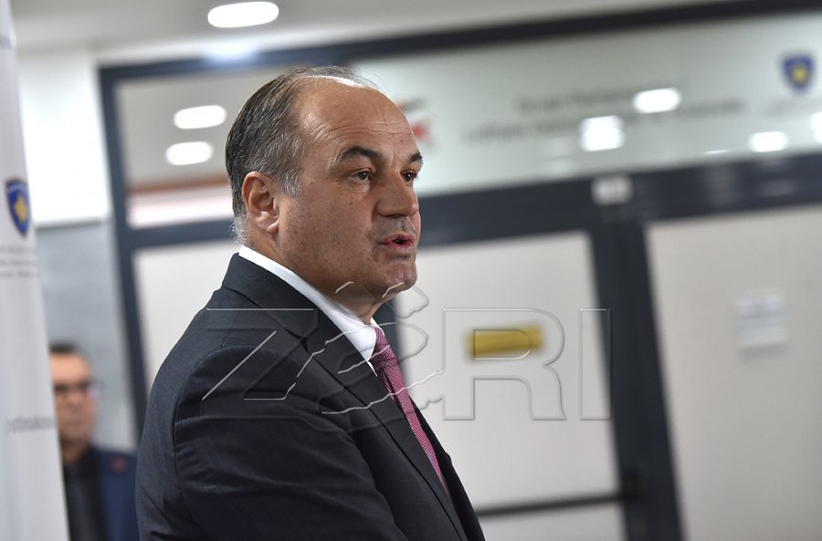 Enver Hoxhaj  Zgjedhjet e 28 dhjetorit  vendimtare për të ardhmen e Kosovës