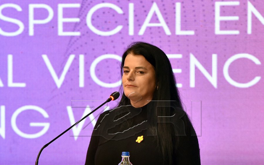 Vasfije Krasniqi merr pjesë në Kongresin për Ditën e Veprimit  Të flasësh ndryshon historinë