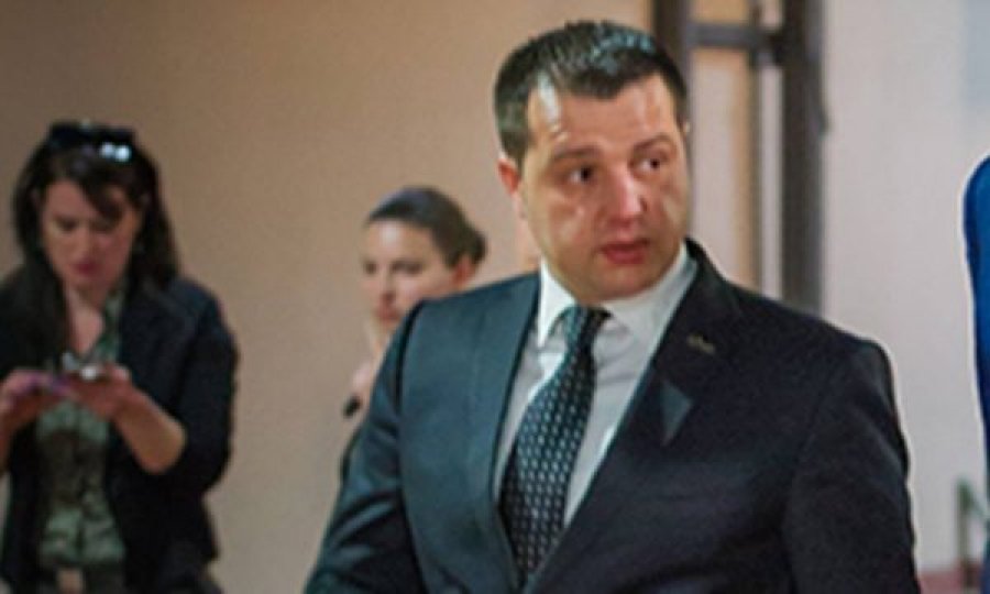 Gërvalla thotë se mandati i Shkëlqim Devollit si konsull nderi i Kosovës në Mal të Zi ka përfunduar