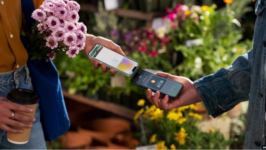 Edhe dy banka në përgatitje për shërbimin Apple Pay në Kosovë