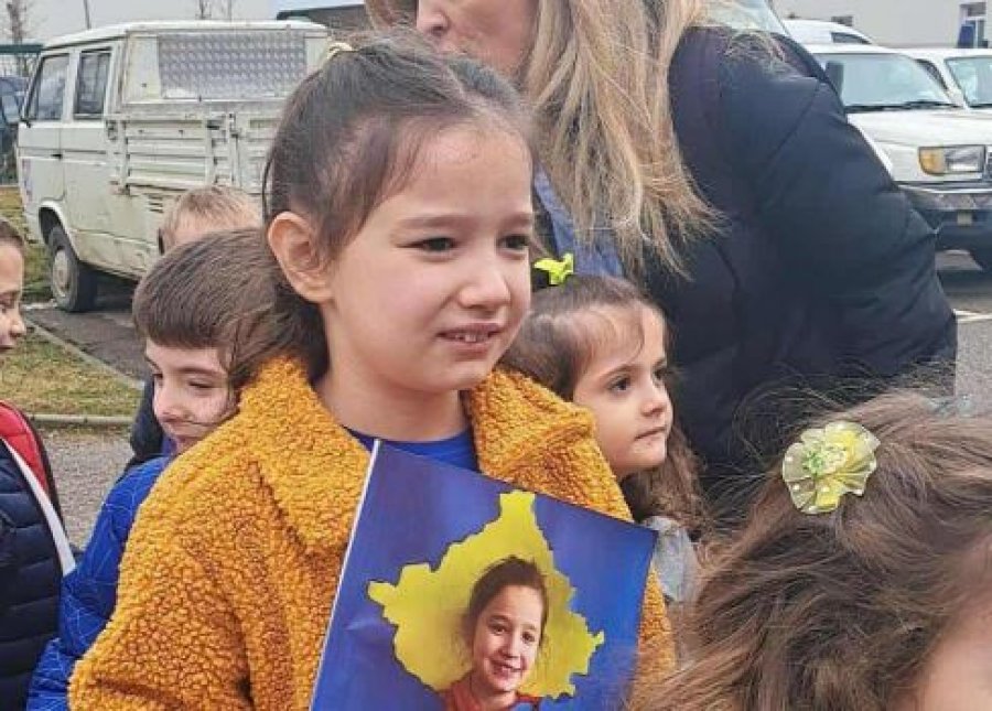 Zhduket një 8-vjeçare te “Rruga B”, kërkohet ndihmë për gjetjen e saj