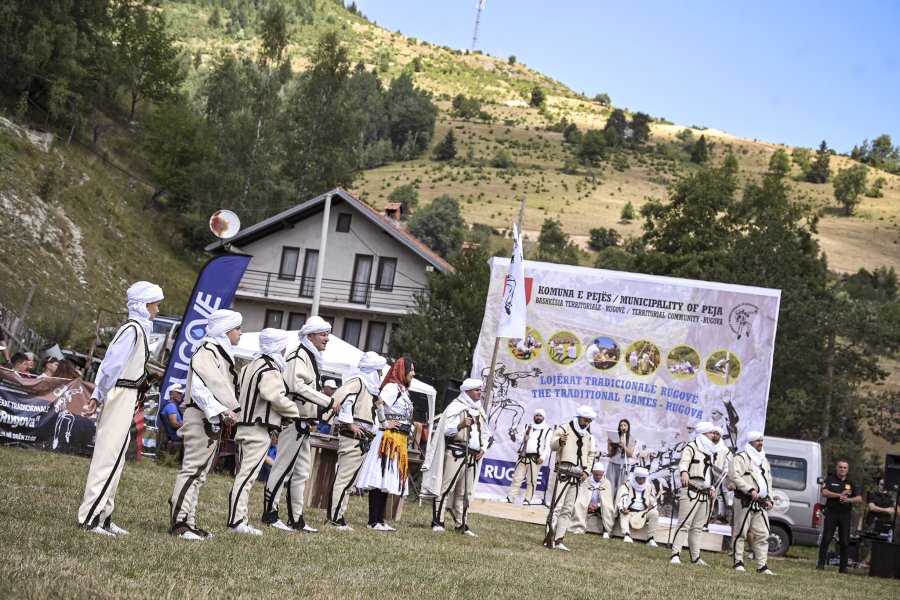 Mbahen Lojërat Tradicionale të Rugovës