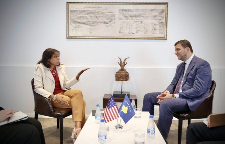 Krasniqi pret Prattipatin, kërkohet themelimi i shpejtë i institucioneve