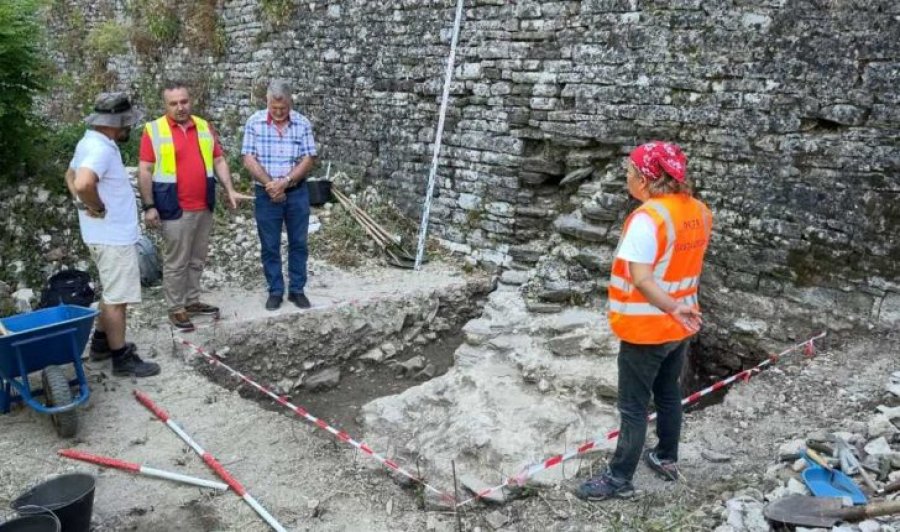 Përfundon ekspedita në kalanë e Gjirokastrës, pasurohet historiku për turistët