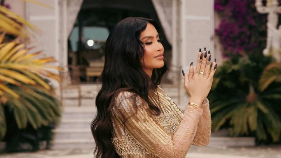 Dafina Zeqiri ndan çaste të ëmbla me vogëlushin, Daskan