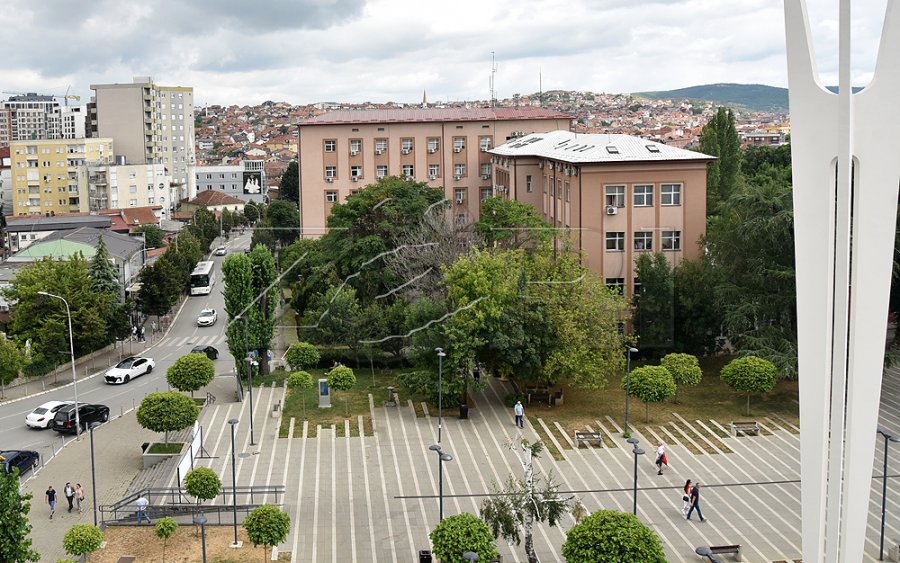 Dyshime për dallavere në konkursin e fundit për mësimdhënës në Komunën e Prishtinës