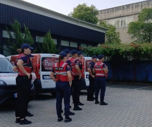 Policia mbyll televizionin e madh shqiptar