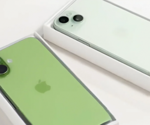 Apple prezanton ngjyra të reja për iPhone 17