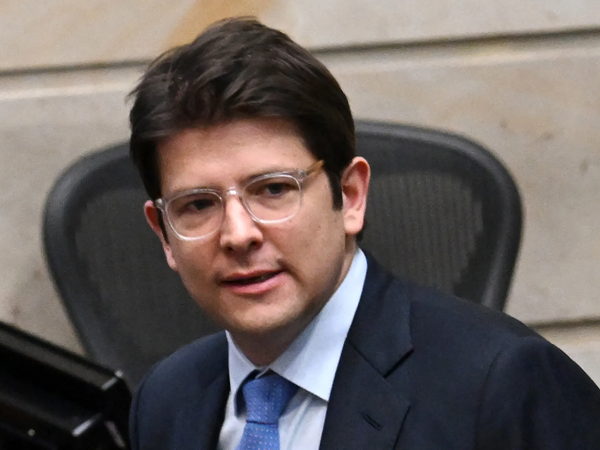 Vdes kandidati presidencial në Kolumbi, ishte qëlluar nga një 15-vjeçar