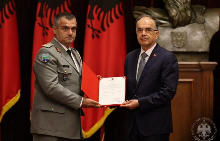 Arben Kingji edhe një mandat shef i Shtabit i Forcave të Shqipërisë