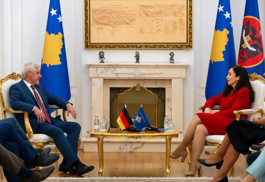 Osmani i kërkon Gjermanisë mbështetje për integrimin e plotë ndërkombëtar të Kosovës