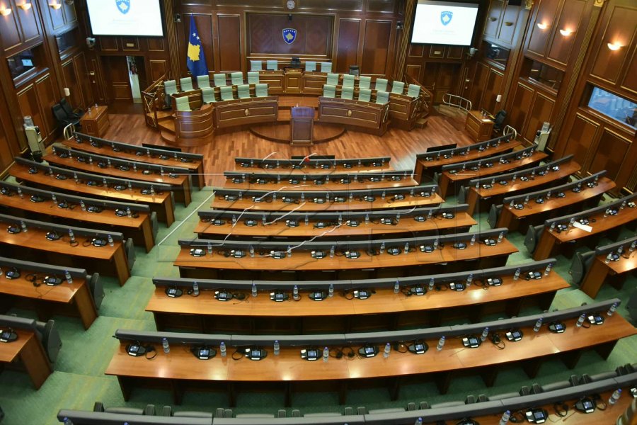 Ambasada e SHBA-së dhe Italisë bëjnë thirrje për respektimin e vendimit të Kushtetueses