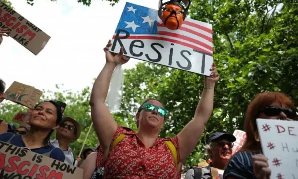Protesta kundër vendosjes së ushtrisë në Washington