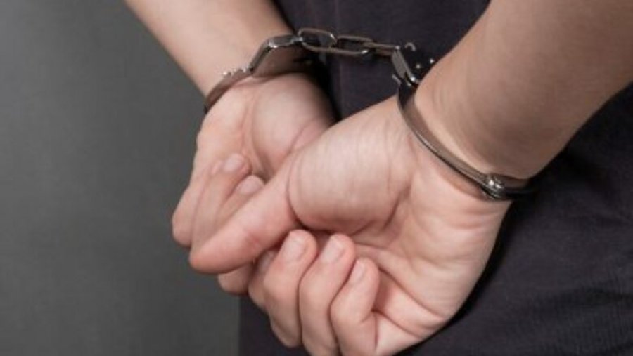 Dhunoi të miturën nga Maqedonia, Policia e arreston të dyshuarin në Pejë