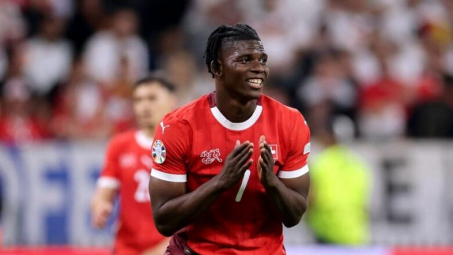Milani synon transferimin e Embolos nëse dështon Hojlundi