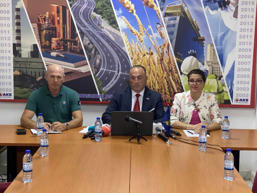 AKB-ja paralajmëron krizë të rëndë energjetike: 200 kompanive u ndërpritet rryma, do t’i përdorim të gjitha mjetet juridike