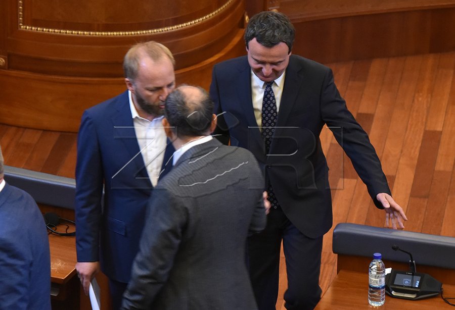 Shkyçja e bizneseve, Tahiri: Katastrofë kombëtare ekonomike, tradhti ndaj qytetarëve të vendit