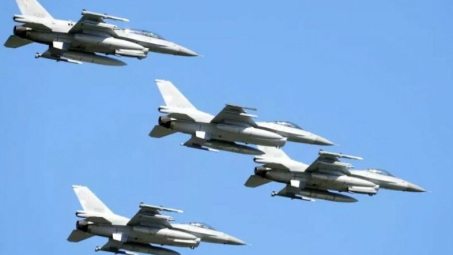 NATO-ja ngre në ajër aeroplanët luftarakë mes sulmeve raketore ruse në Ukrainë