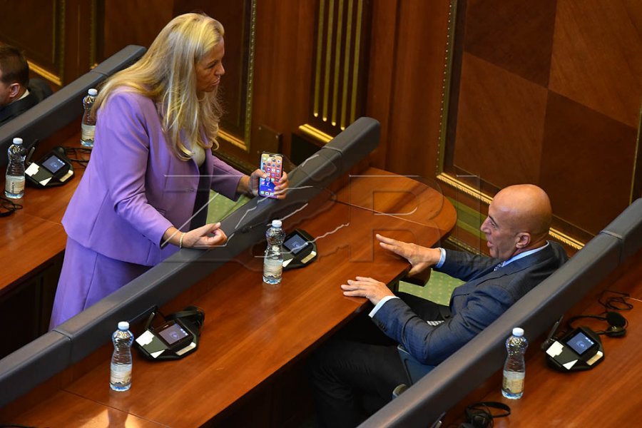 Kadrijaj: LVV-ja po i mban peng institucionet, s’kërkoi as falje për shkeljen e Kushtetutës