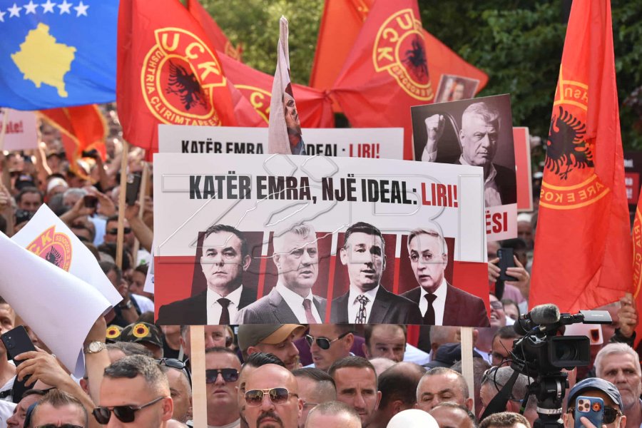 Mërgata dhe veteranët protestojnë më 14 shtator në Hagë, ja si do të organizohet udhëtimi