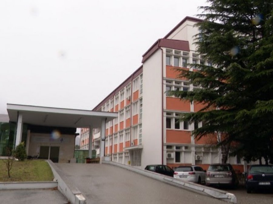 Vdes fëmija njëvjeçar në Spitalin e Pejës  prindi akuzon stafin për trajtim të pandërgjegjshëm