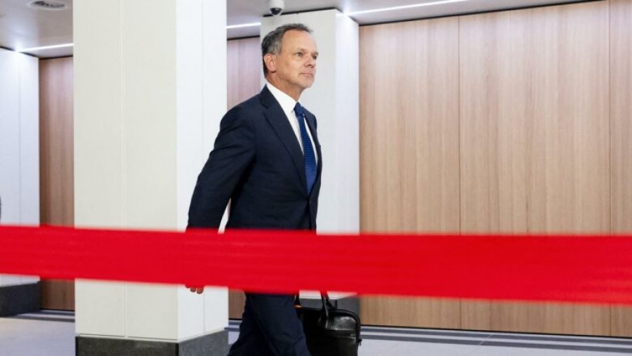 Ministri i Jashtëm i Holandës jep dorëheqje, në mbledhjen e kabinetit nuk arriti të binte dakord për sanksionet kundër Izraelit