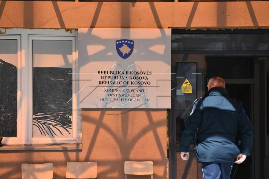 Kërcënimet e serbëve në veri, Peci: Zyrtarët e qytetarët në frikë nga Lista Serbe