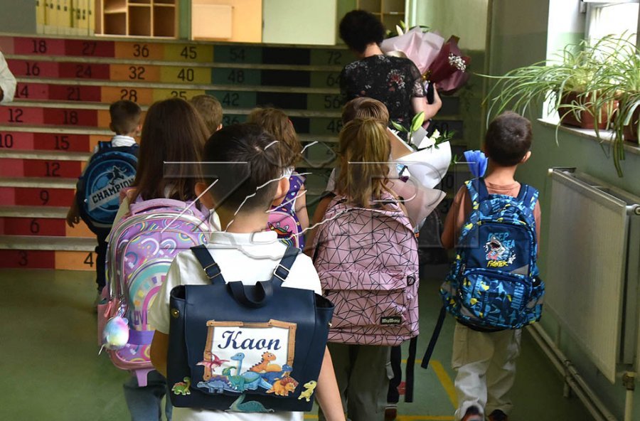 Nesër nis viti shkollor, SBASHK: Grevë s’ka, por vonesa me tekstet shkollore