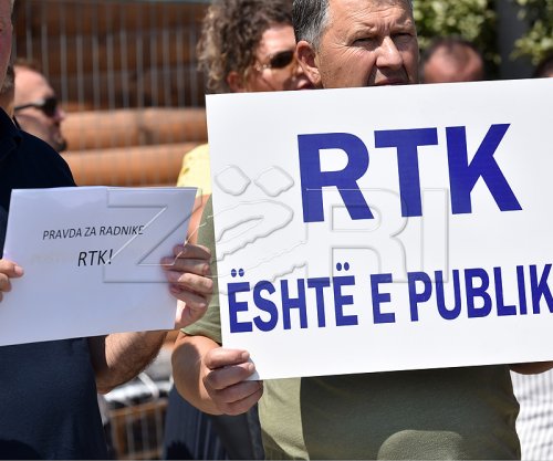 Sindikata e RTK-së proteston sot për pagat