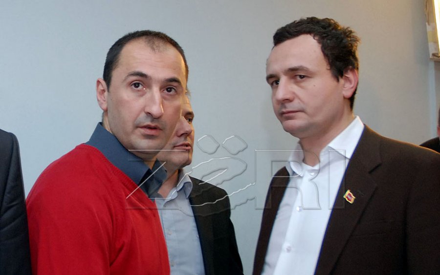 Konjufca: Albin Kurti dhe Liburn Aliu e themeluan VV-në, ishin shokë të burgut