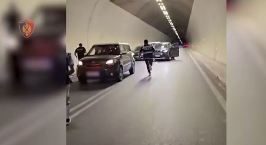 Prangoset 22-vjeçari, po transportonte kallashnikovë nga Burreli në Tiranë