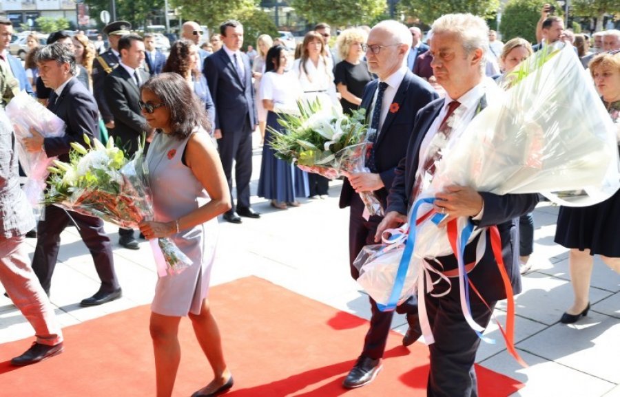 Hargreaves kujton Bajram Qerkinin dhe përkushtimin e Britanisë për drejtësi