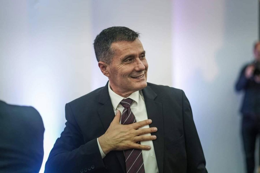 Bajram Gecaj për kryetarin e Junikut: I dha jetë një komune që për vite të tëra kishte mbetur nën hije