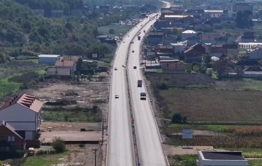 Banorët e fshatrave Besi dhe Vranidoll paralajmërojnë protesta për mungesë të mbikalimeve afër shkollave