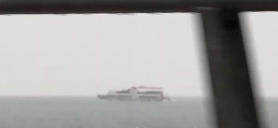 Stuhi e fortë edhe në Maqedoni të Veriut, trageti me turistë nga Liqeni i Ohrit kalon në ujërat shqiptare