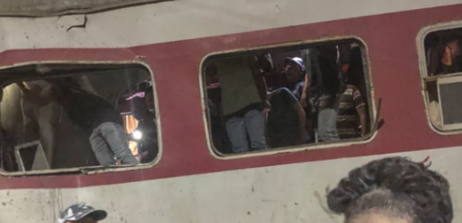 Del nga shinat treni në Egjipt, tre të vdekur dhe dhjetëra të plagosur