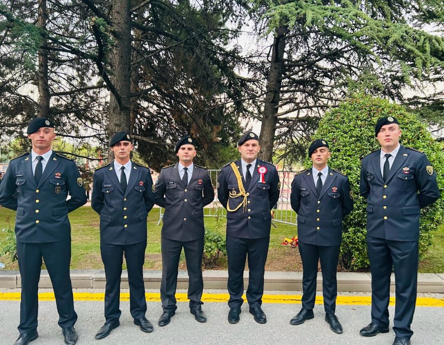 Gjashtë oficerë të FSK-së diplomojnë me sukses në Akademinë Ushtarake të Turqisë