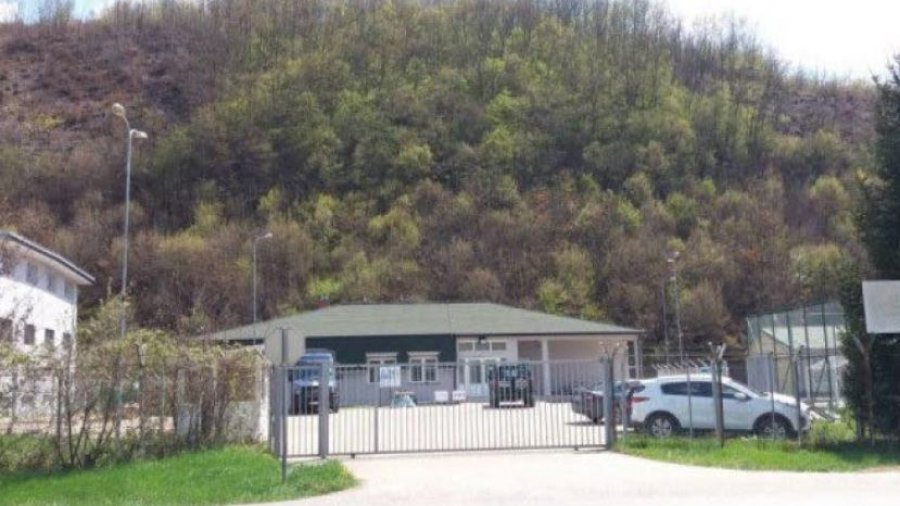 Arratisen dy persona nga Kampi i Azilantëve në Vranidoll