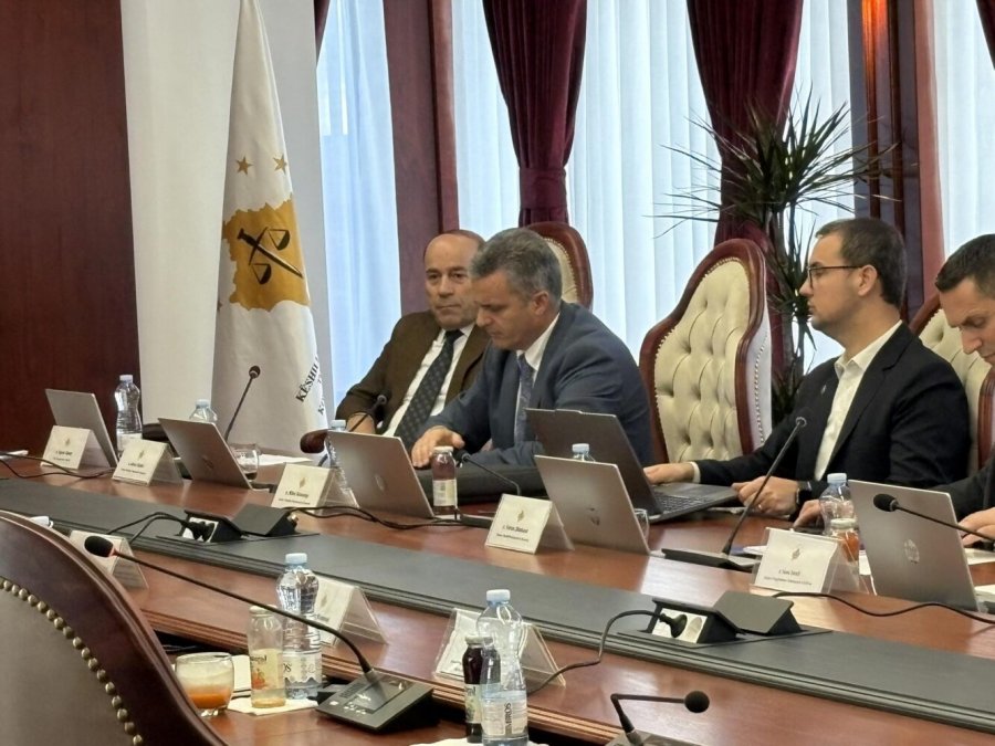 Qalaj: Po shprehem qartë dhe shqip - s’largohem nga mbledhja, por nuk diskutoj e as votoj