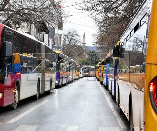 Murati: U alokuan 2.7 milionë euro për transportin publik, Komuna t’i shlyejë borxhet