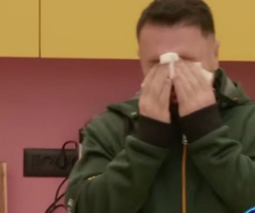 Labi shpërthen në lot